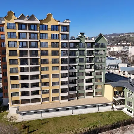 Апартамент Nj Family Garden Варна